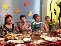01 октября 2016 года в МБУ КДЦ "КОСМОС" прошел вечер для жителей н.п.Зареченск, посвященный Дню пожилого человека 