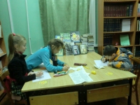 9 февраля в библиотеке МБУ КДЦ "Космос" был проведен литературный час "Сказки Пушкина".
