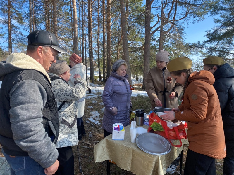 В рамках празднования Дня Победы в с.Ковдозеро и с.п.Зареченск прошла акция «Солдатская каша» 