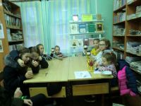 В осенние каникулы с 5 по 9 ноября библиотека МБУ КДЦ «Космос» пригласила учащихся школы поучаствовать в мероприятиях.