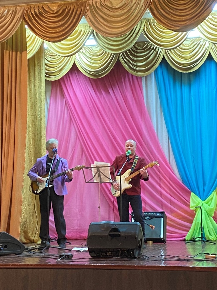 Сегодня в МБУ КДЦ «Космос» прошел праздничный концерт «Милых лиц черты!», посвященный Международному женскому дню